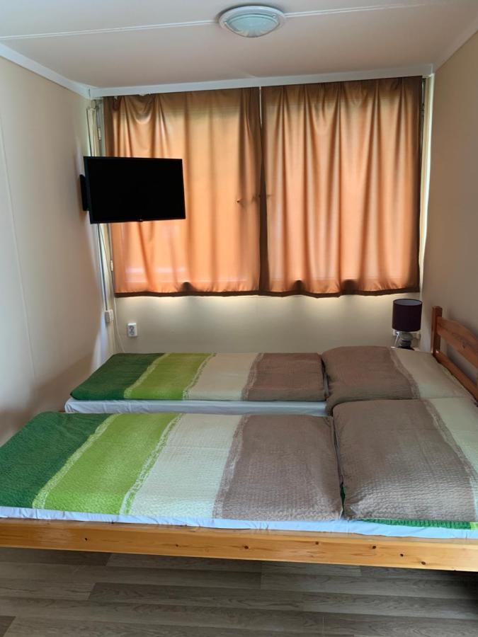 Fenyves Family Rooms And Bungalows Hajdúszoboszló 外观 照片